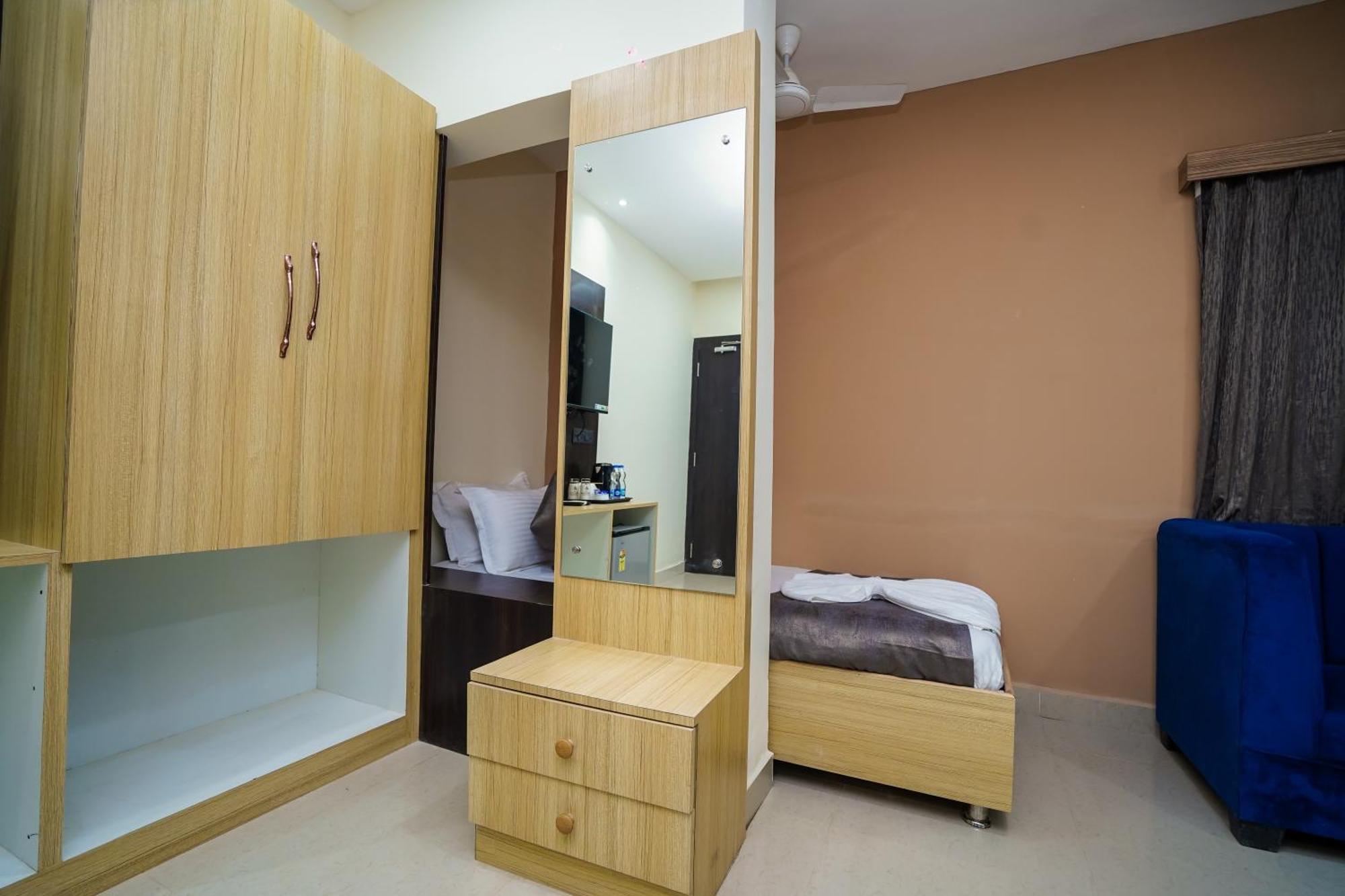 Hotel Middleton Nxt Bhuvanesvar Kültér fotó